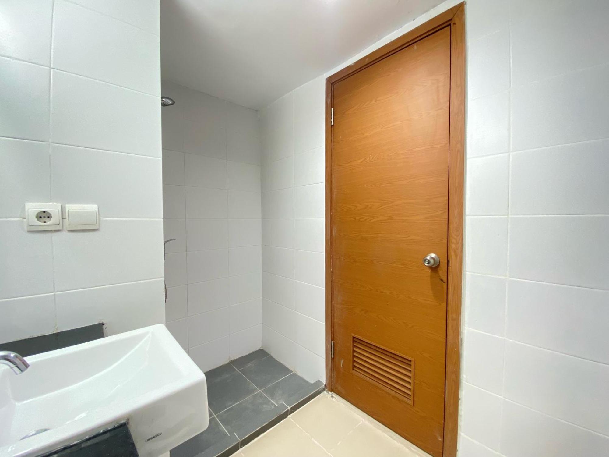 Apartemen Cozy At Beverly Dago By Travelio *